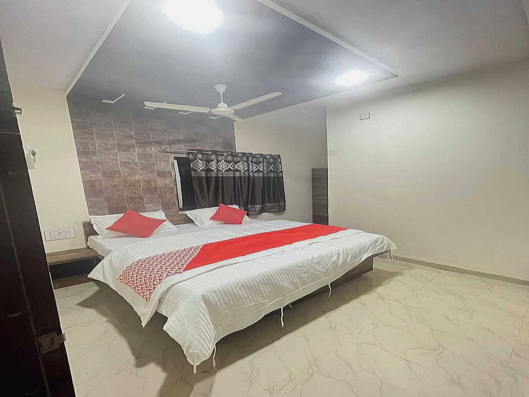 Gangapur  Hotel O Pravin Executive מראה חיצוני תמונה